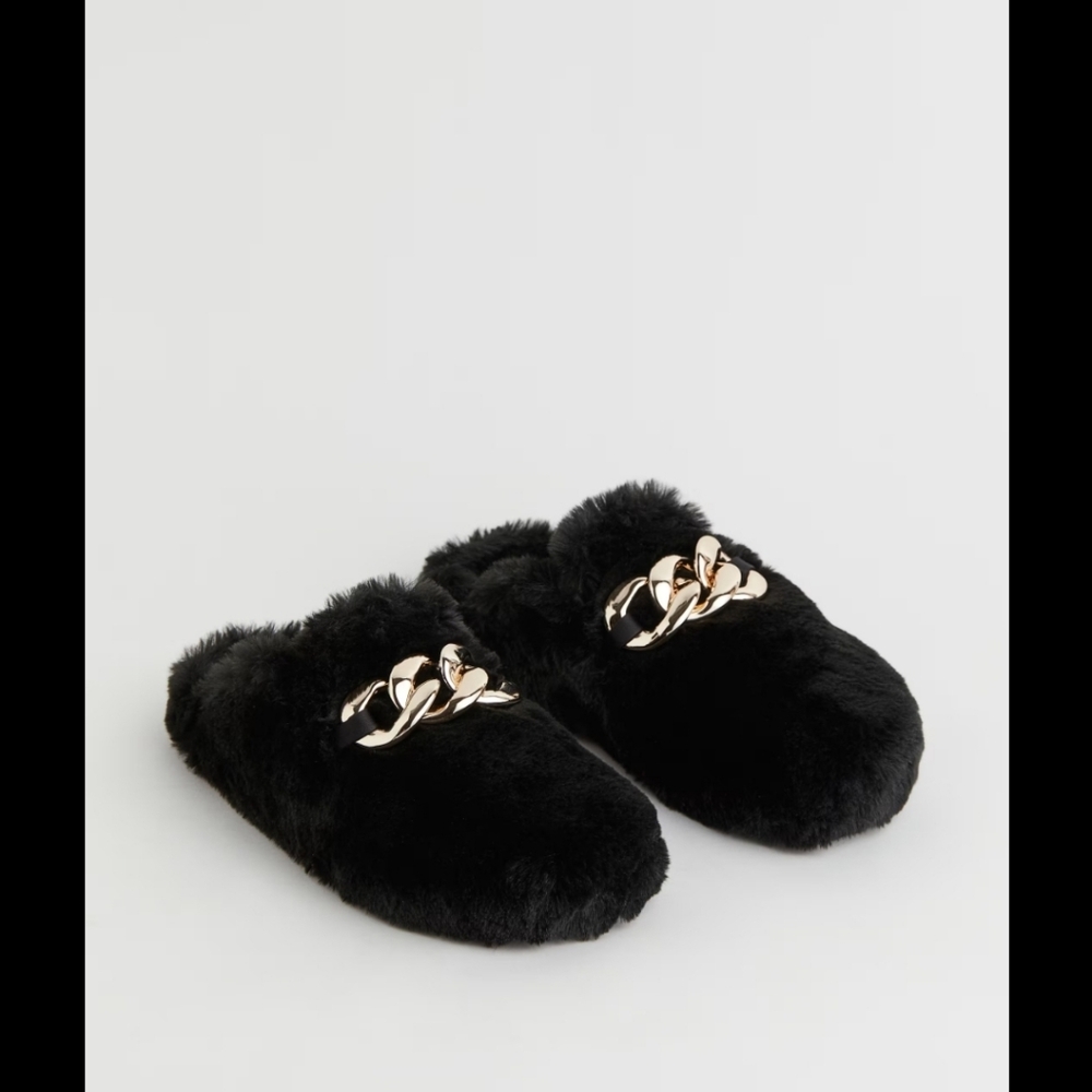 H&M Brand New Black Furry Clogs with Gold Chain Us Sz 8